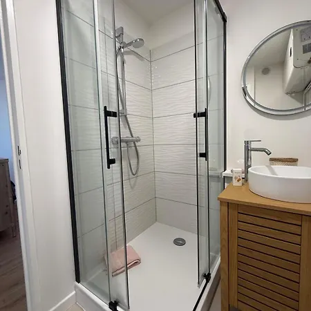 Cozy T2 - L'herbaudiere - 200m De La アパート *